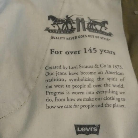 LEVIS WATERLESS, 100% COTTON, KHAKI TAN, CARGO SHORTS, SNAP CARGO POCKETS, W52 - Picture 6 of 10